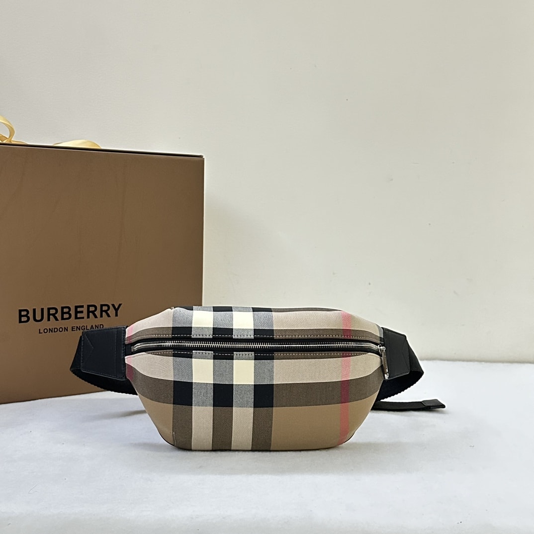 BURBERRY BB9003 MAN'S BAG