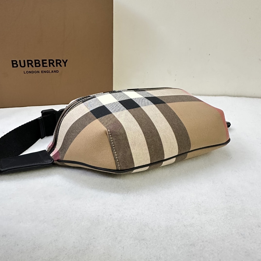 BURBERRY BB9003 MAN'S BAG