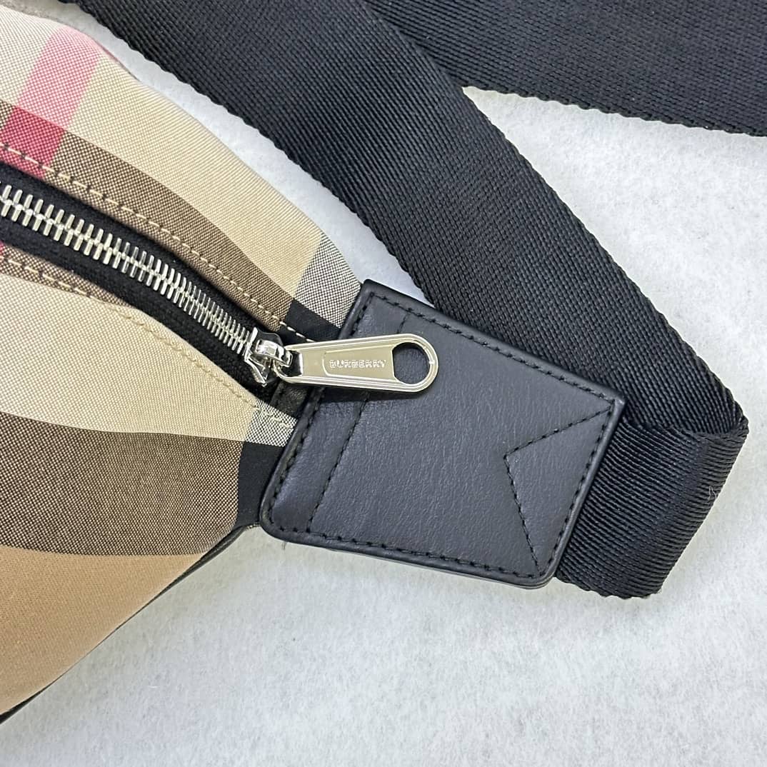 BURBERRY BB9003 MAN'S BAG