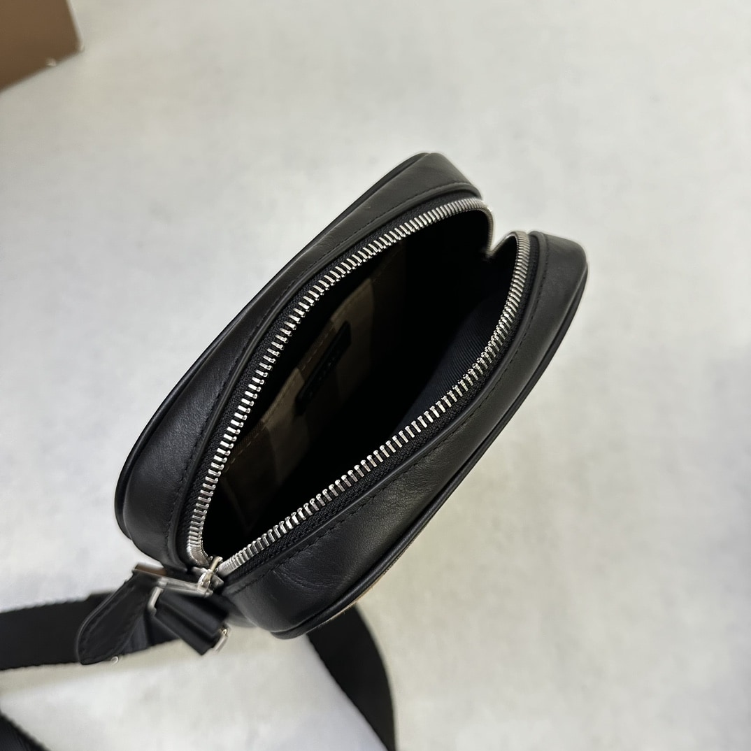 BURBERRY BB9004 MAN'S BAG