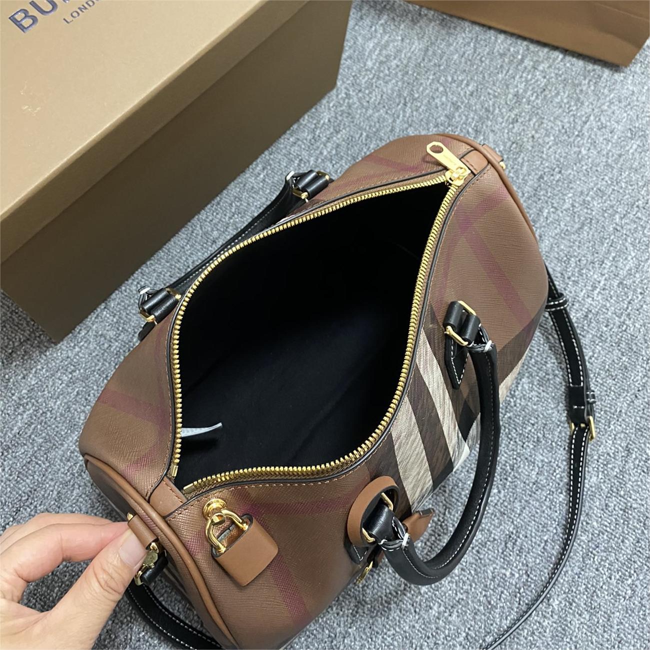 BURBERRY BB9007 LADY'S BAG