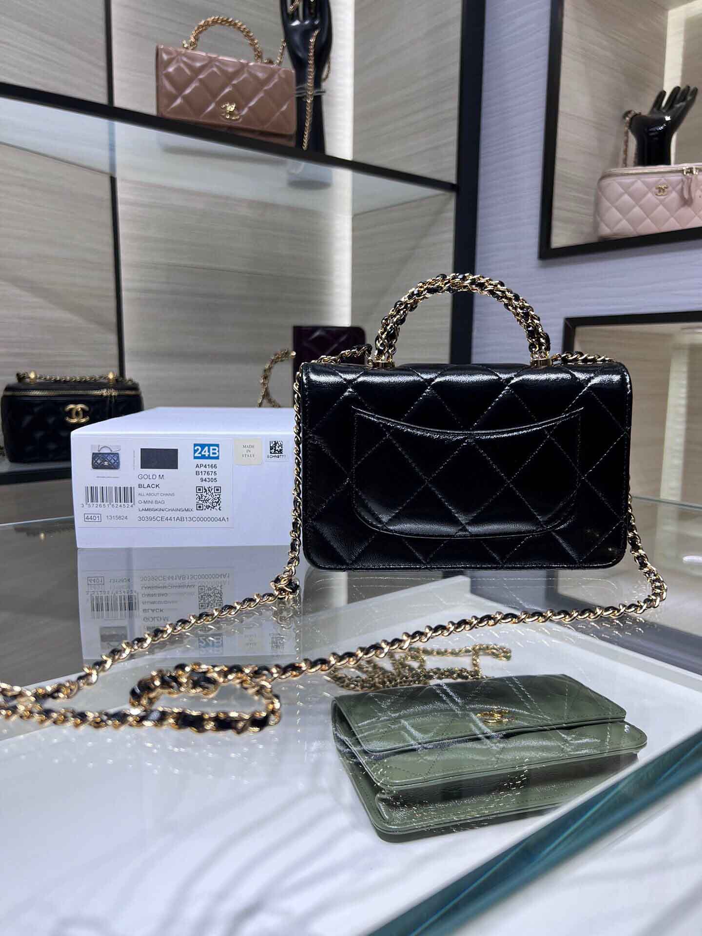 CHANEL AP3316Y LADY'S BAG