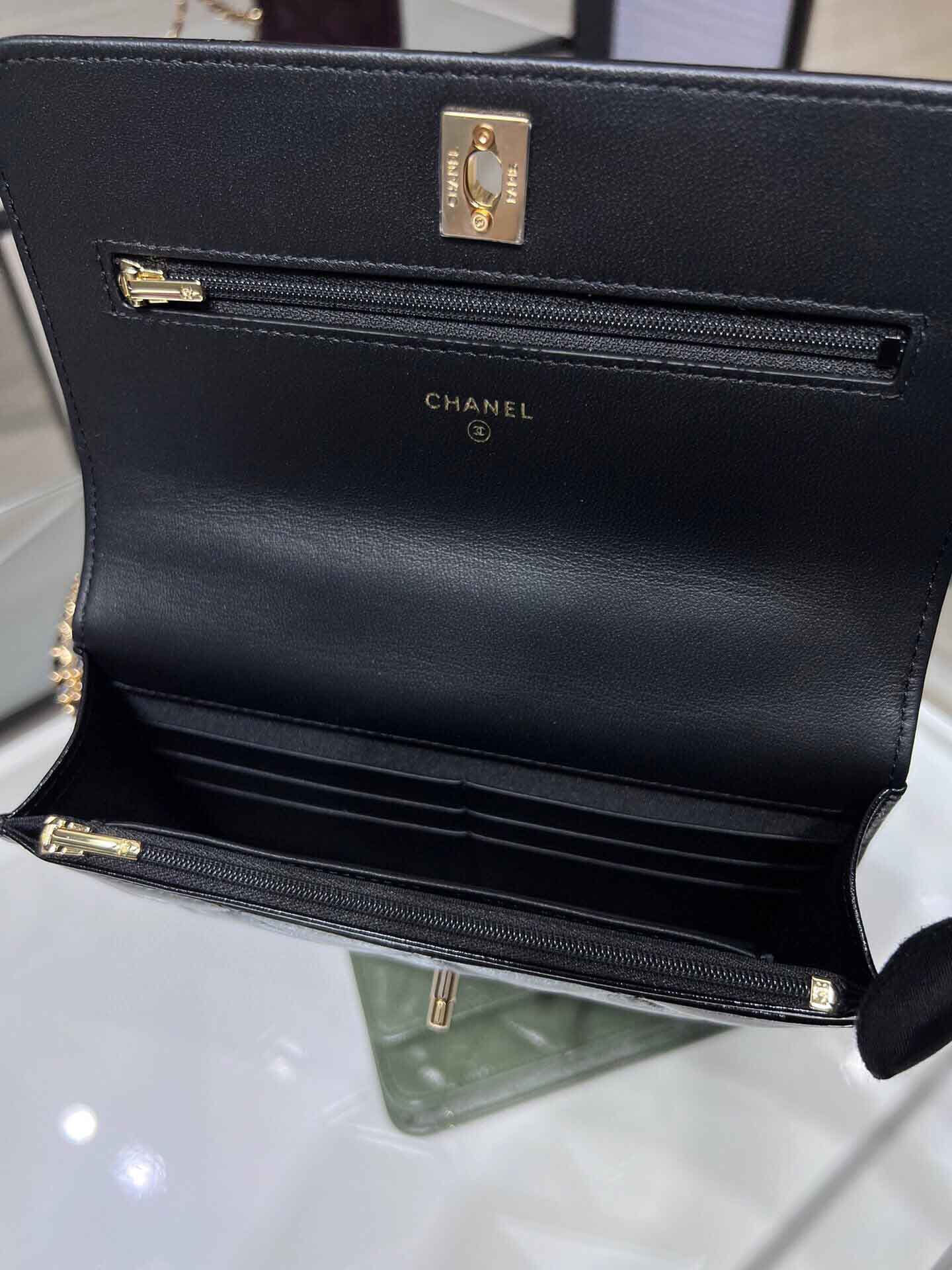 CHANEL AP3316Y LADY'S BAG