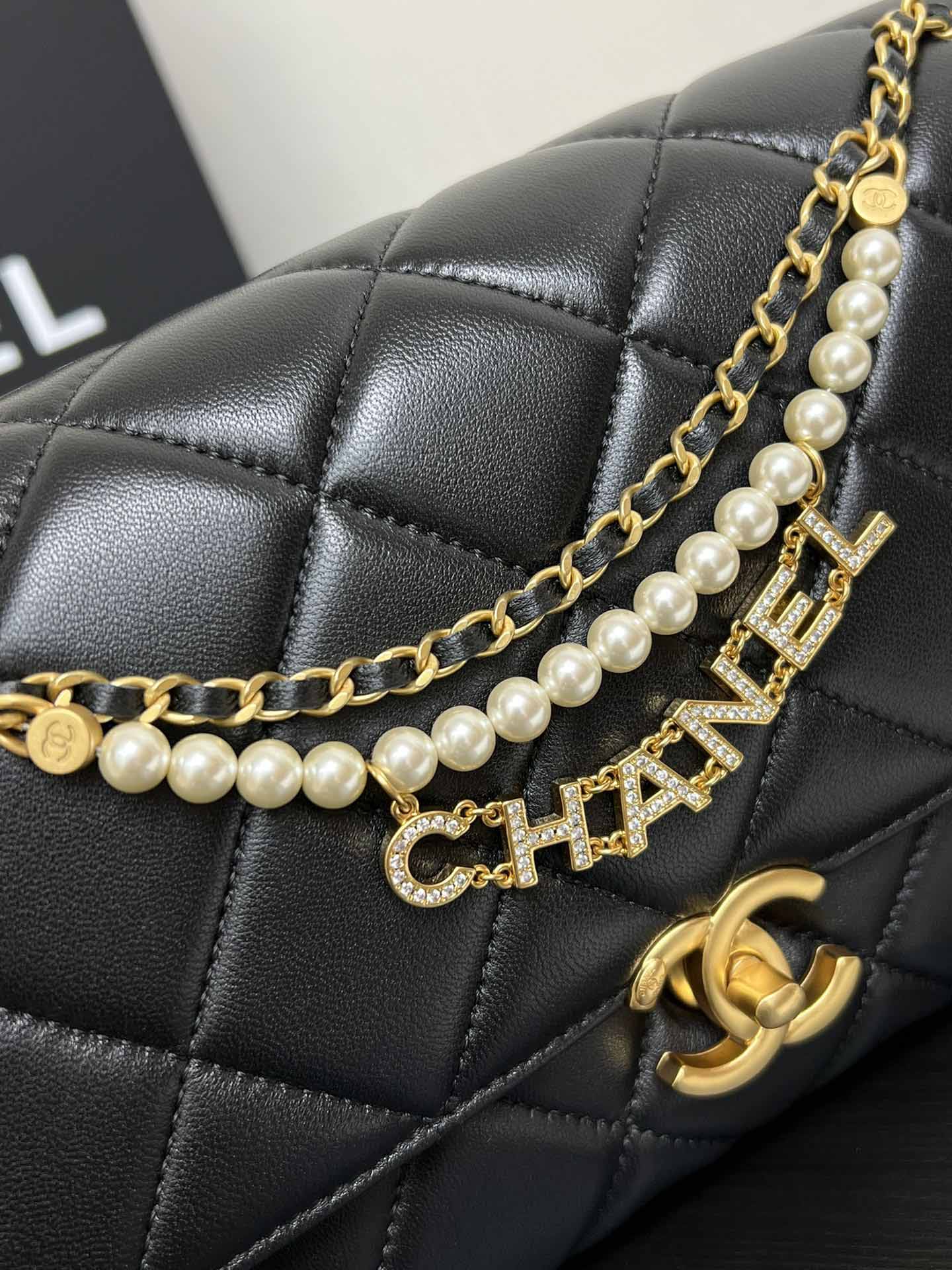 CHANEL AP5011 LADY'S BAG