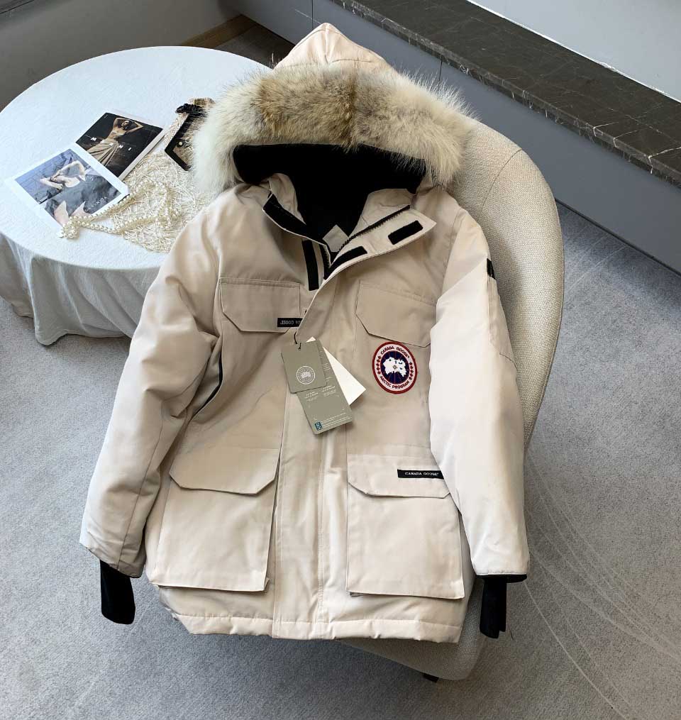 CANADA GOOSE CEC524027 AUTUMN AND WINTER DOWN JACKET