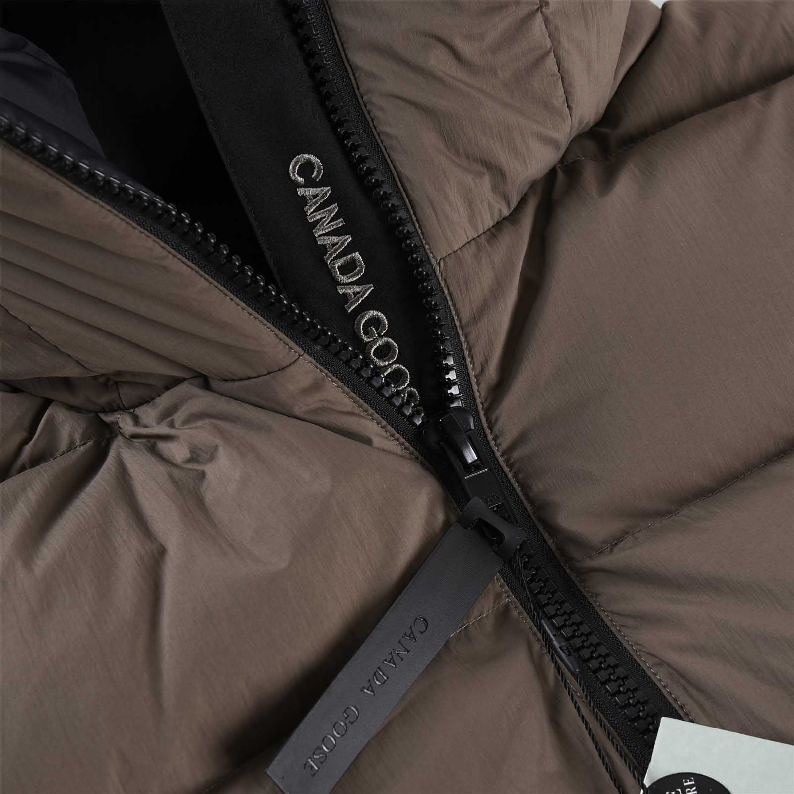 CANADA GOOSE CEC524034 AUTUMN AND WINTER DOWN JACKET