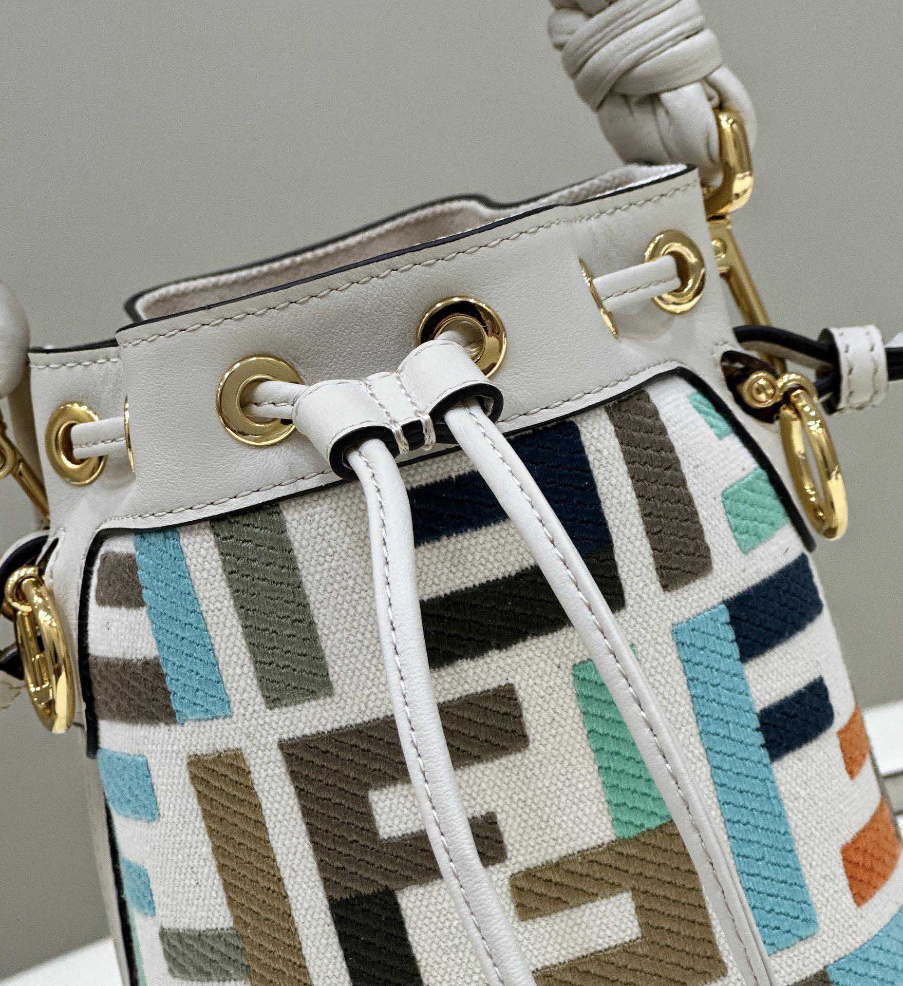 FENDI FI038D LADY'S BAG