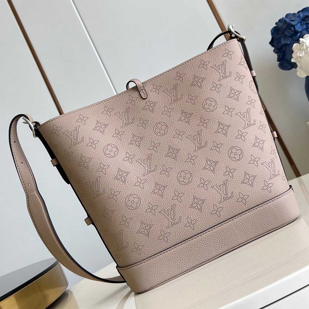 LOUIS VUITTON M12139 LADY'S BAG