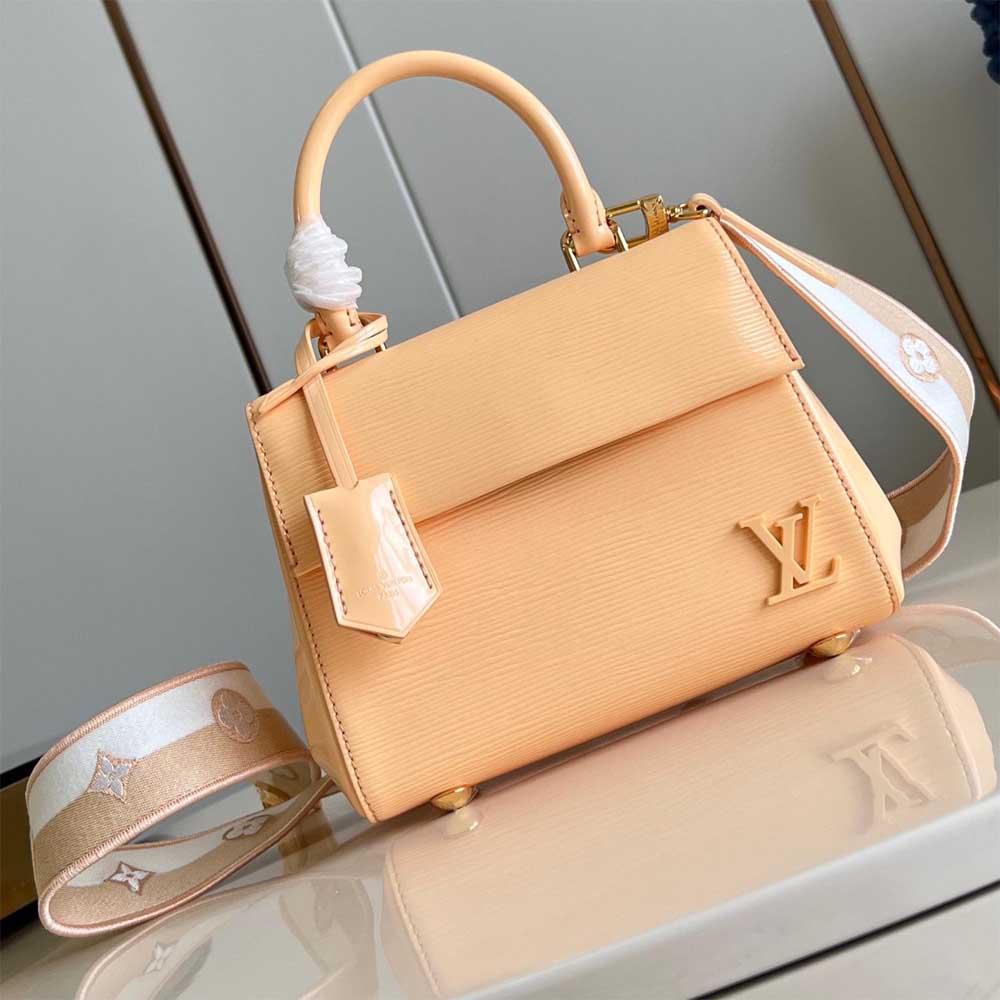 LOUIS VUITTON M24616 LADY'S BAG