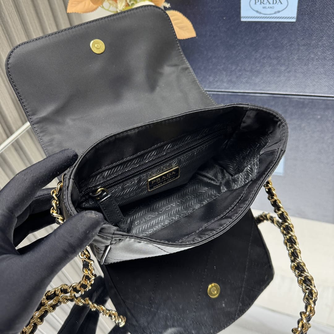 PRADA PA1BD619 LADY'S BAG