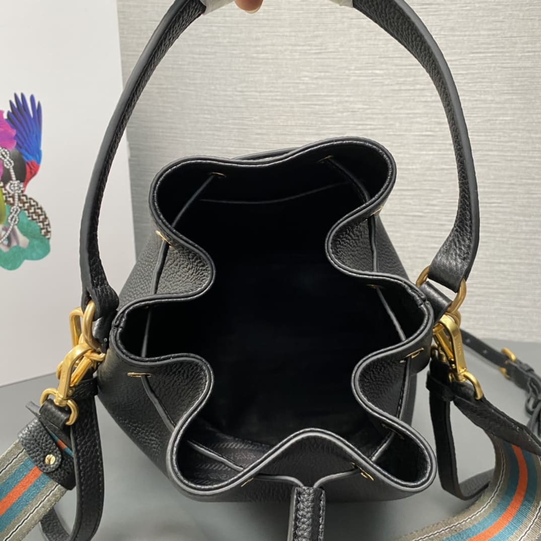 PRADA PA1BE018 LADY'S BAG